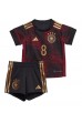 Tyskland Leon Goretzka #8 Babyklær Borte Fotballdrakt til barn VM 2022 Korte ermer (+ Korte bukser)